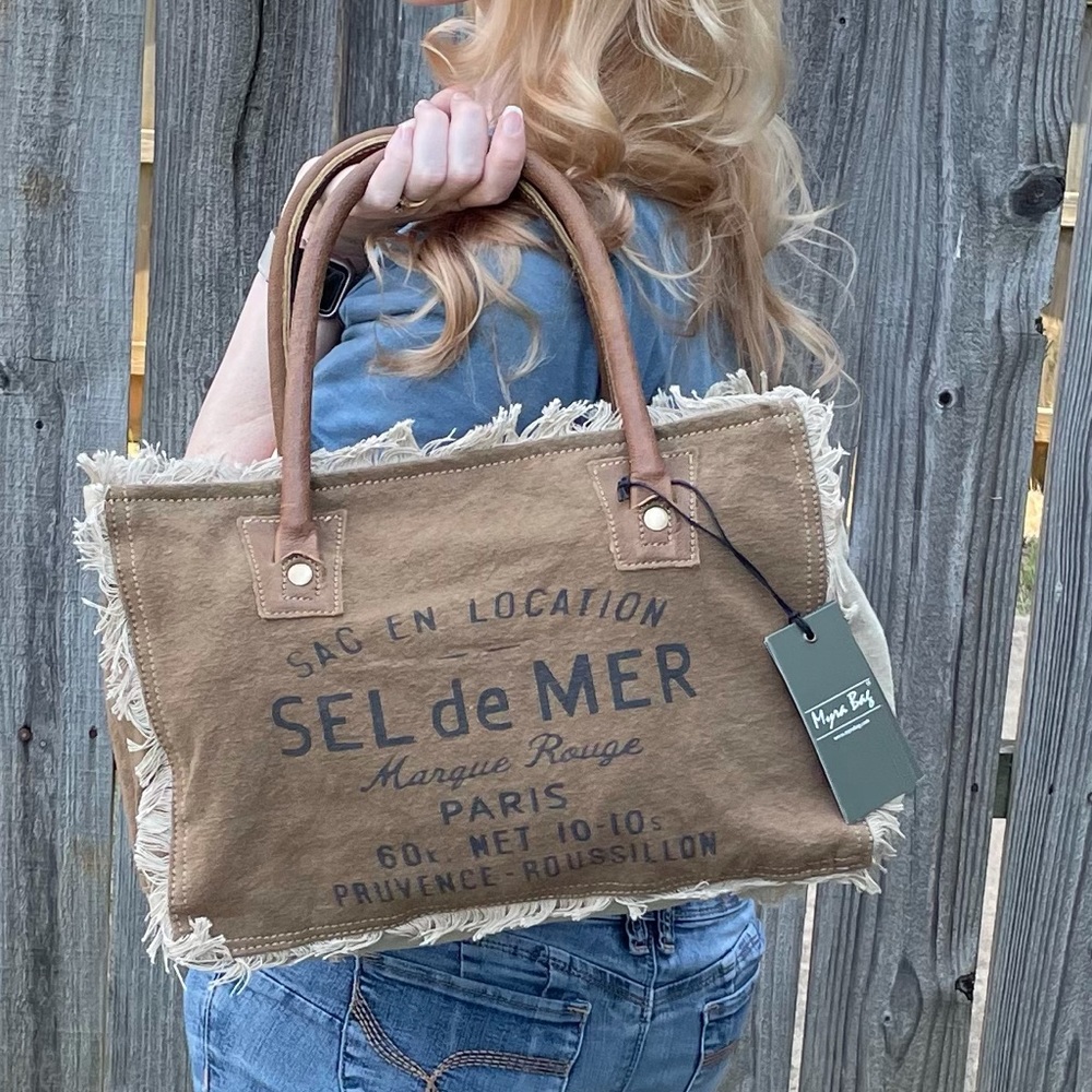 NWT 🦋- Myra Bag-Tote